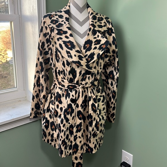 Robert Louis Jackets & Blazers - Robert Louis leopard print lightweight jacket 2X